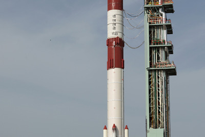 インド PSLVロケット打ち上げを3分間延期、宇宙ゴミを回避 画像