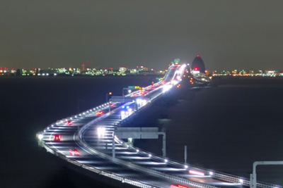 東京湾アクアライン、ブリッジ全長4.4kmのLED照明がリニューアル 画像