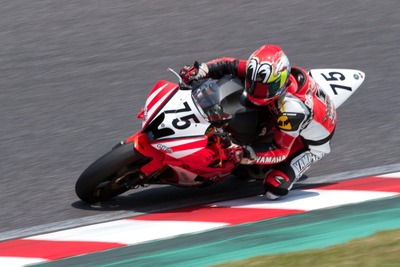 【鈴鹿8耐】4耐は“ライト版8耐”ではない…17歳ライダーが見せた「魂の完走」 画像