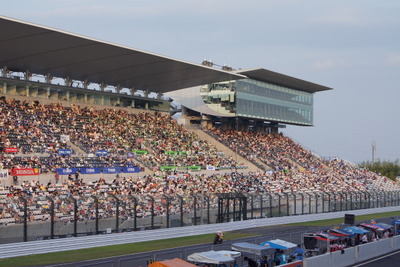 【鈴鹿8耐】2014年の観客動員数は11万1000人…2013年を上回る 画像