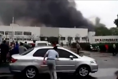 中国の自動車部品工場で爆発、65人以上が死亡…現場映像［動画］ 画像