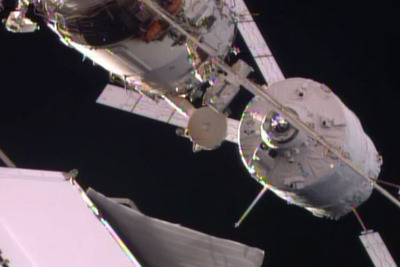 欧州補給機ATV5号機、ISSのズヴェズダへのドッキングに成功 画像