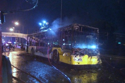 バンコクで路線バス炎上　死傷者なし 画像
