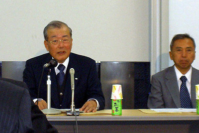 「前年に比べ経営環境が悪化」と部品工業会の岡部会長 画像