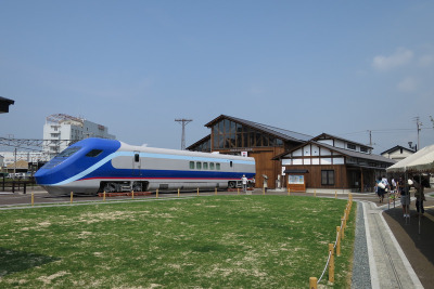 四国鉄道文化館、フリーゲージトレイン2次試験車の車内を公開 画像