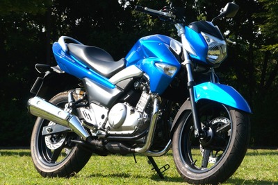 スズキ GSR250 …グローバル展開のスポーツモデル［写真蔵］ 画像