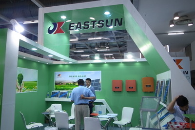 デリーで、アジア最大級の再生可能エネルギー分野の展示会が開催 画像