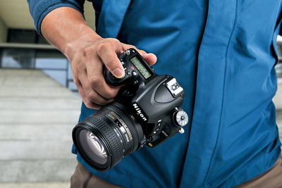 ニコン、機動性に優れた2432万画素のデジタル一眼「D750」 画像