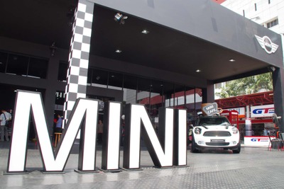 【ジャカルタモーターショー14】MINI、開場1時間で展示車両が「売り切れ」!? 画像