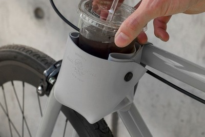 コーヒーカップに便利、小物入れとしても使える自転車用ドリンクホルダー 画像