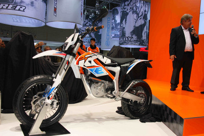 【インターモト14】KTMの電動バイク、フリーライド E-SM の乗り心地は？…マッカスキル選手 画像