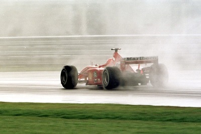 ロン・デニスが批判「ドライバーを危険にさらしたフェラーリ」 画像