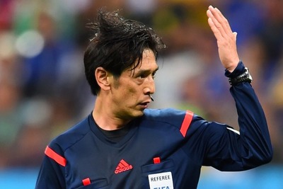 W杯で注目された西村主審、国際審判員を勇退…ねぎらいの声多数 画像