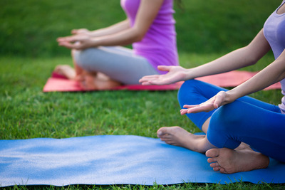 銀座のど真ん中で、女性100人が一斉にヨガ…銀座三越 画像
