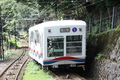 叡山ケーブル、秋のナイター運行始まる 画像