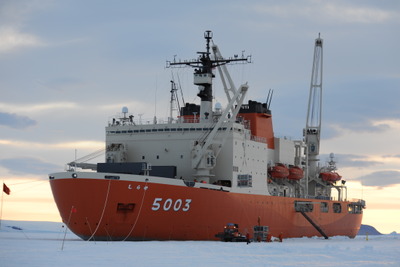 海上自衛隊、砕氷艦「しらせ」で第56次南極地域観測に協力 画像