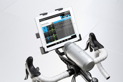 トレーニングの効率アップに…自転車用タブレットホルダーが、ソフトと同時発売 画像