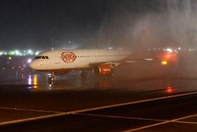 UAEアブダビ国際空港、ニキ航空が乗り入れを開始…ウィーンから第一便到着 画像