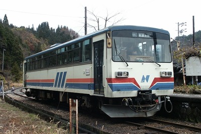 長良川鉄道ナガラ1形、12月23日限りで引退 画像