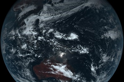 次期静止気象衛星「ひまわり8号」による初の画像の取得に成功 画像