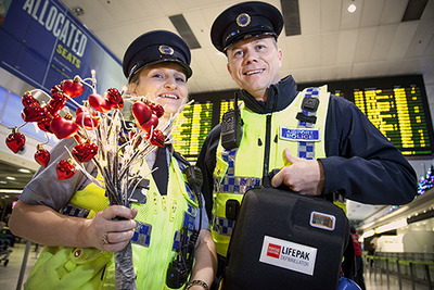 ダブリン空港救急医療チーム、AEDで25人を救う…14年は5人 画像