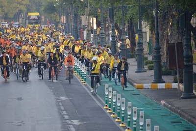 バンコクの歴史地区に自転車レーン 画像