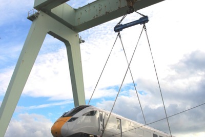 日立、英国向け高速車両の先行車を出荷…4月から走行試験 画像