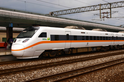 日立、台湾鉄路から特急電車を追加受注…2016年から運行開始 画像