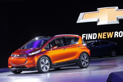 【デトロイトモーターショー15】シボレー「BOLT」 発表…もう1台のボルトは小型EV 画像