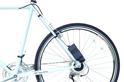 リアホイールにカンタン取り付け…スマホやタブレットを“人力”で充電 画像