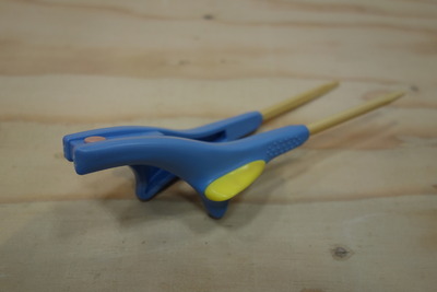 【ギフトショー15】最新「箸」事情…ハンディあっても使いやすく、子どものトレーニングにも最適 画像