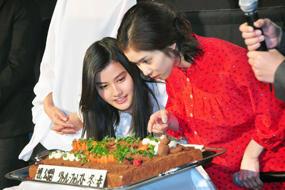 松岡茉優、橋本愛との切っても切れない「あまちゃん」な関係 画像