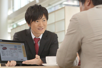 トヨタ、販売店業務システムを全面改良…営業担当者向け端末をタブレット化 画像