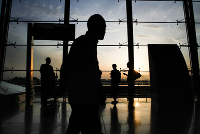 14歳少女、イスラム国参加を計画　空港で拘束、ネット通じて勧誘か 画像