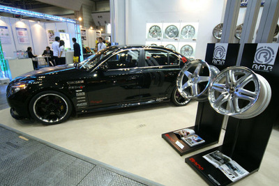 【東京スペシャルインポートカーショー06】ブランニューホイール「R:M.P.」! 画像