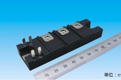 パナソニックと三社電機、業界最小のSiCパワーモジュールを共同開発 画像