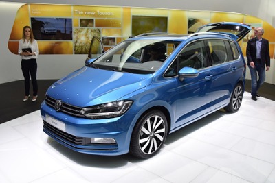 【ジュネーブモーターショー15】VW ゴルフ トゥーラン 新型に「ブルーモーション」…燃費は22.7km/リットル 画像