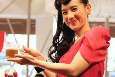 「ネスカフェ」原宿カフェがリニューアル…篠原ともえも“五感”で味わう 画像