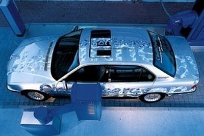 BMW、水素燃料車の発売時期を明示---ただのパフォーマンス? 画像