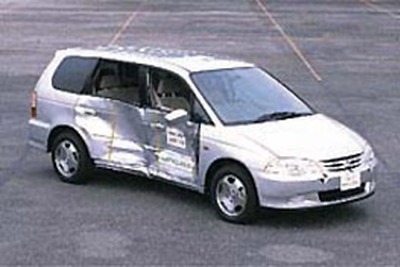 【新聞ウォッチ】国土交通省の安全性能試験で“烙印”を押された2車種 画像