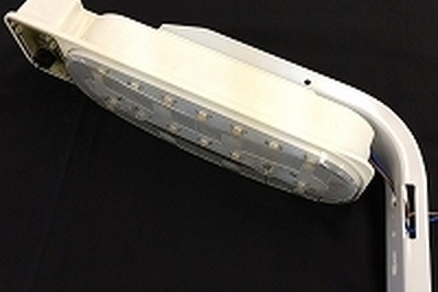 撮った画像はWi-Fi転送…監視カメラと一体化したLED防犯灯 画像