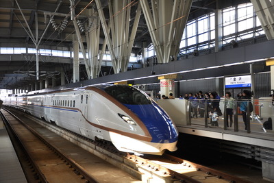 北陸新幹線は在来線特急の3倍…JRが利用状況を発表 画像