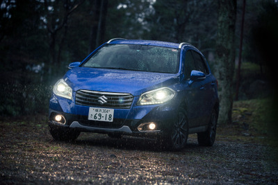 【スズキ SX4 S-クロス 発売】目標わずか年間600台、地味な船出の理由とは 画像