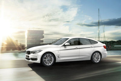 BMW 3シリーズ グランツーリスモに特別仕様…明るいインテリアに充実の安全装備 画像