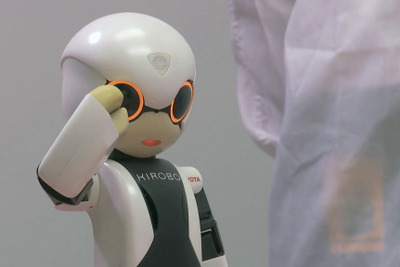 ロボット宇宙飛行士 KIROBO、2つのギネス世界記録に認定 画像