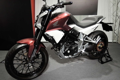 【東京モーターサイクルショー15】ホンダの単気筒スポーツコンセプト、発売はどうなる？ 画像