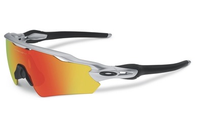 アスリートの意見を反映して進化した、オークリー「レーダーEV」 画像