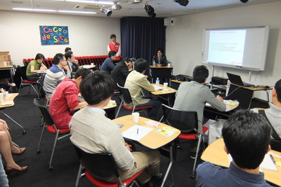 レーシングドライバーから学ぶドライビング講座、大学生から50代まで多数参加 画像