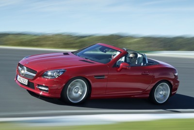 メルセデス SLK、欧州で2015年型…2.0ターボが性能向上 画像