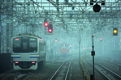 日照時間、平年の半分…雨の東京を走る軽量ステンレス車で感じる“異変” 画像
